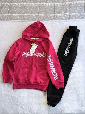 NWT Children's Amropi “UNSPEAKABLE” Graphic Hoodie & Black Joggers Set 7